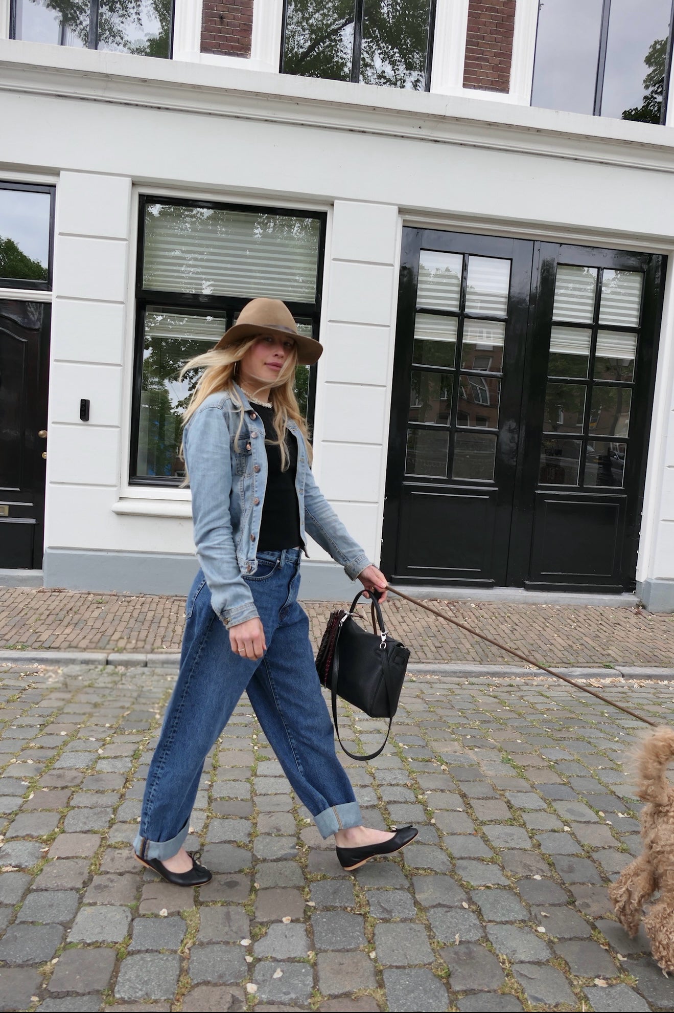 Building the Perfect City Trip Capsule Wardrobe: A Frame Denim Review