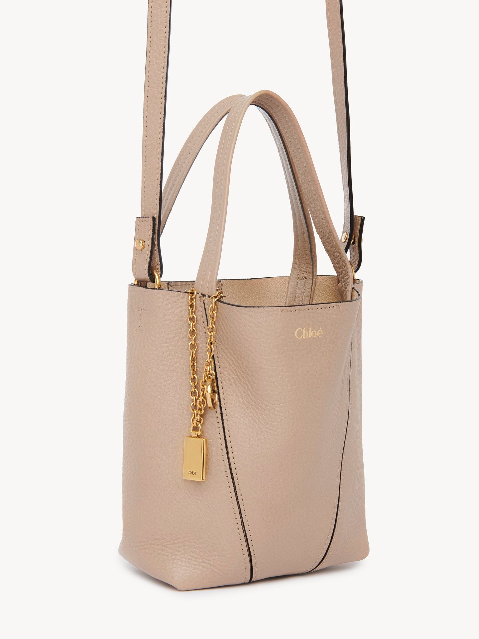Chloé Chloé - Small Chloé Spin tote bag in grained leather