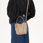 Chloé Chloé - Small Chloé Spin tote bag in grained leather