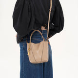 Chloé Chloé - Small Chloé Spin tote bag in grained leather