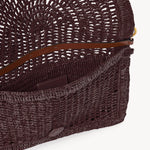 Chloé Chloé - Summer Banana flat pouch with strap in raffia