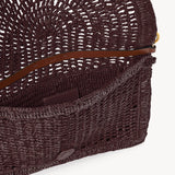 Chloé Chloé - Summer Banana flat pouch with strap in raffia