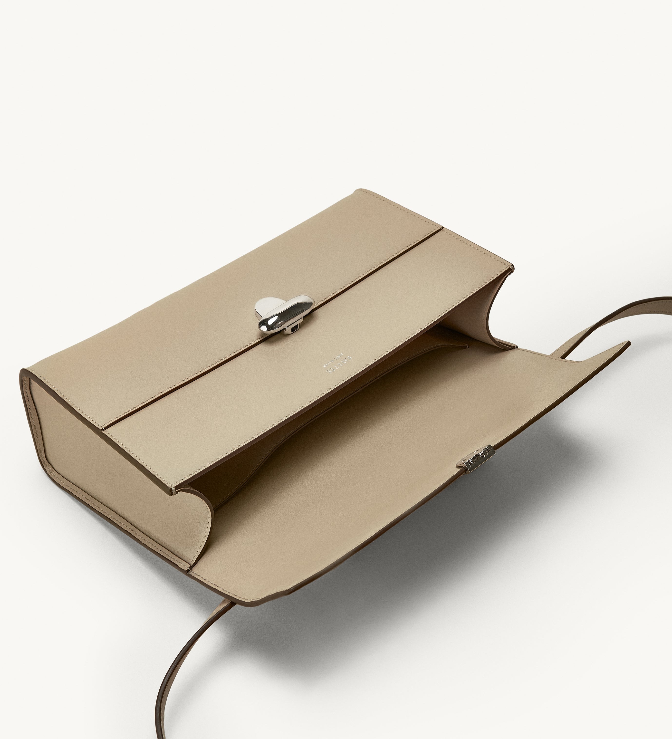 SAVETTE - Symmetry 26 in Bone Leather