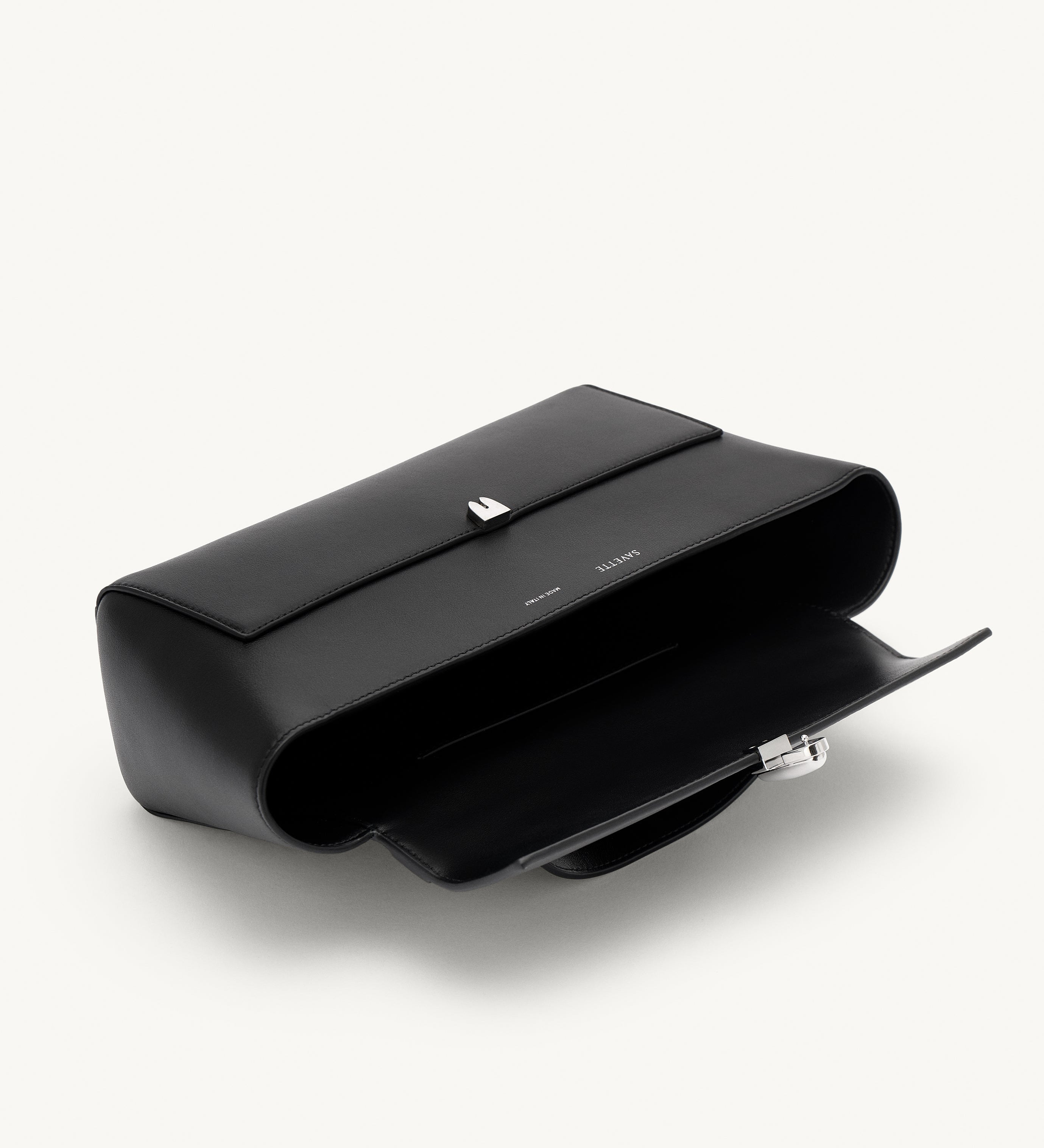 SAVETTE - Trapeze Pochette in Black Leather