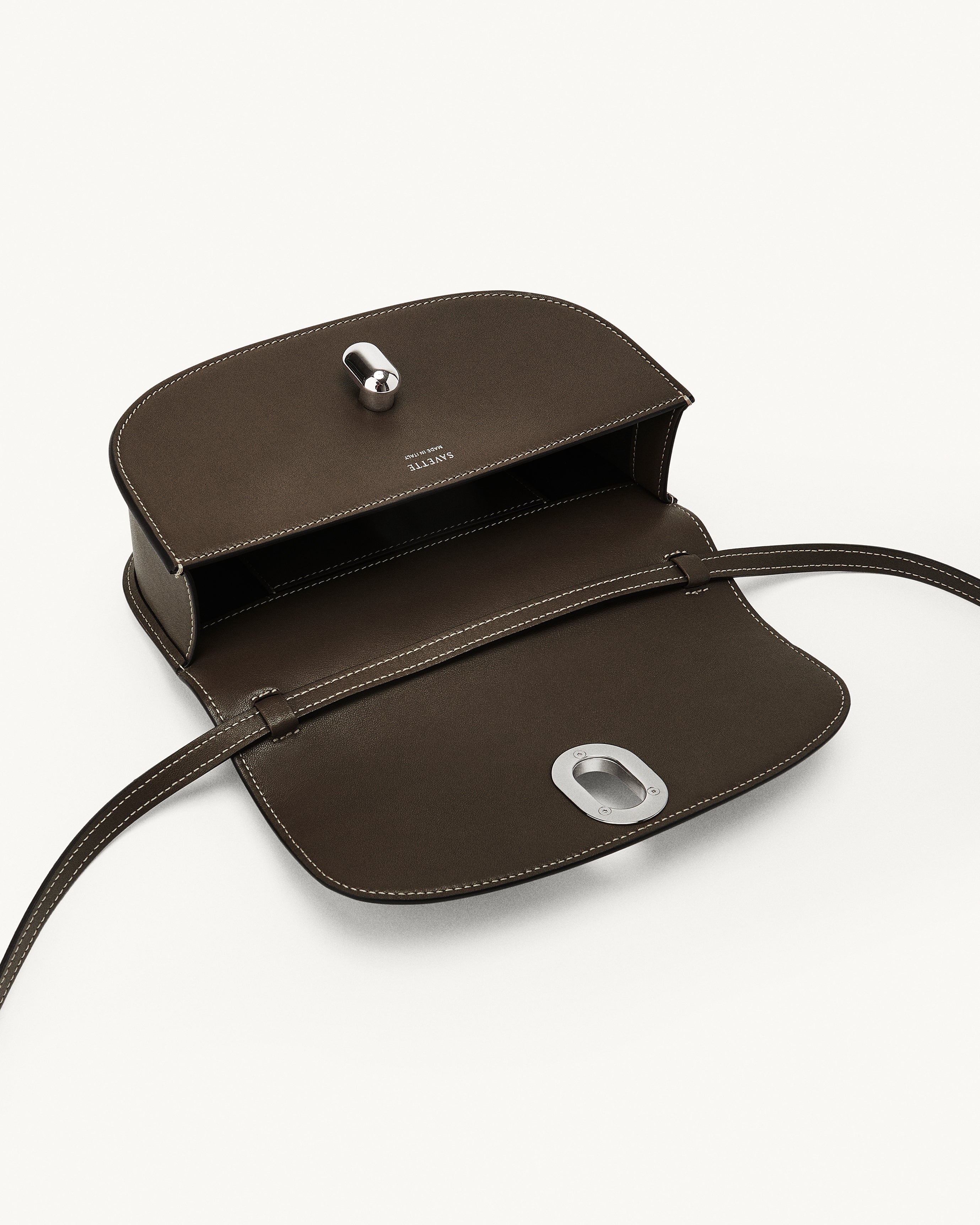 inside view of the Tondo Crescent handbag in Mink leather