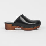 Jamie Haller - The Clog in Black