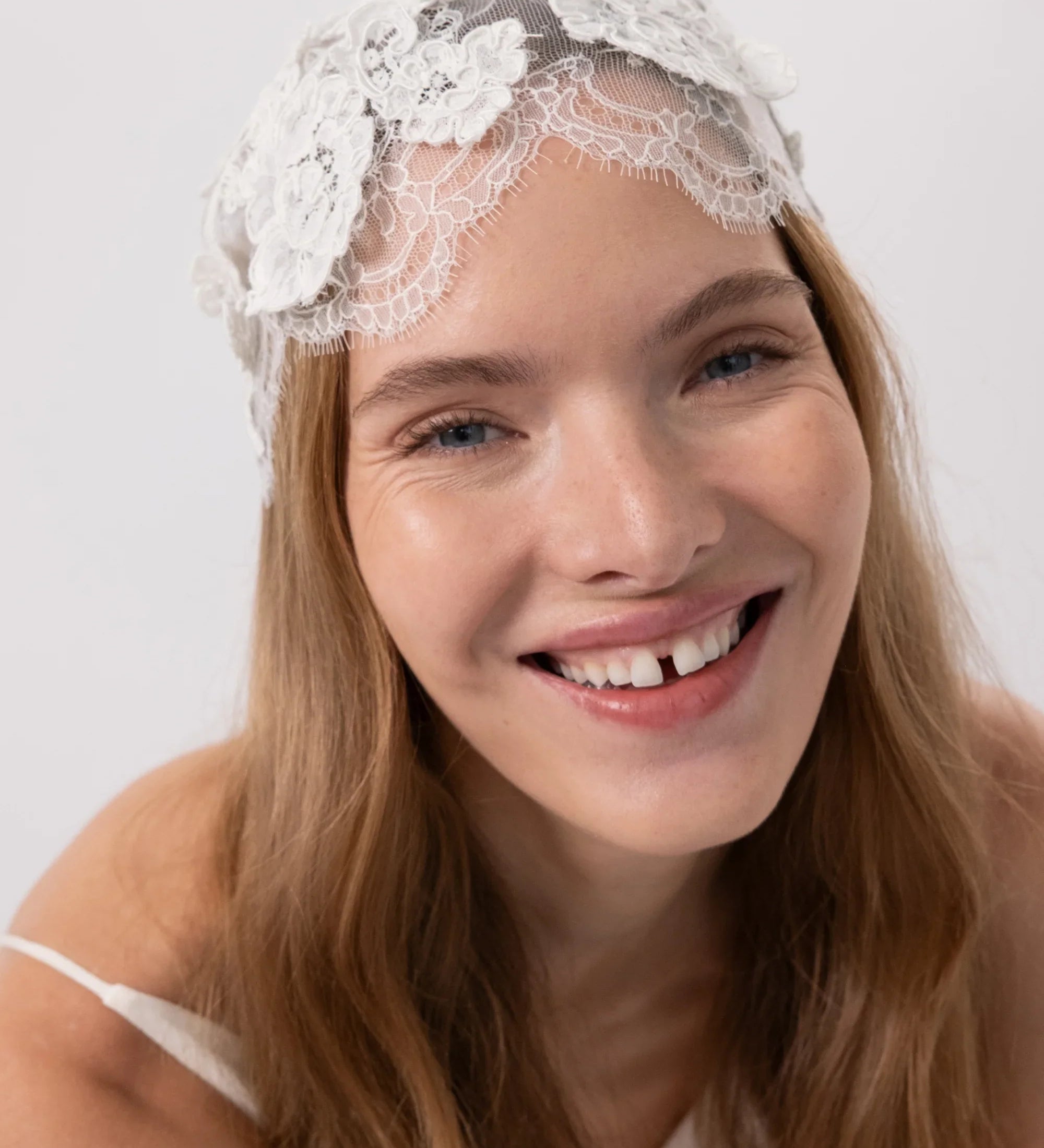 Jennifer Behr - Lacet Juliette Cap