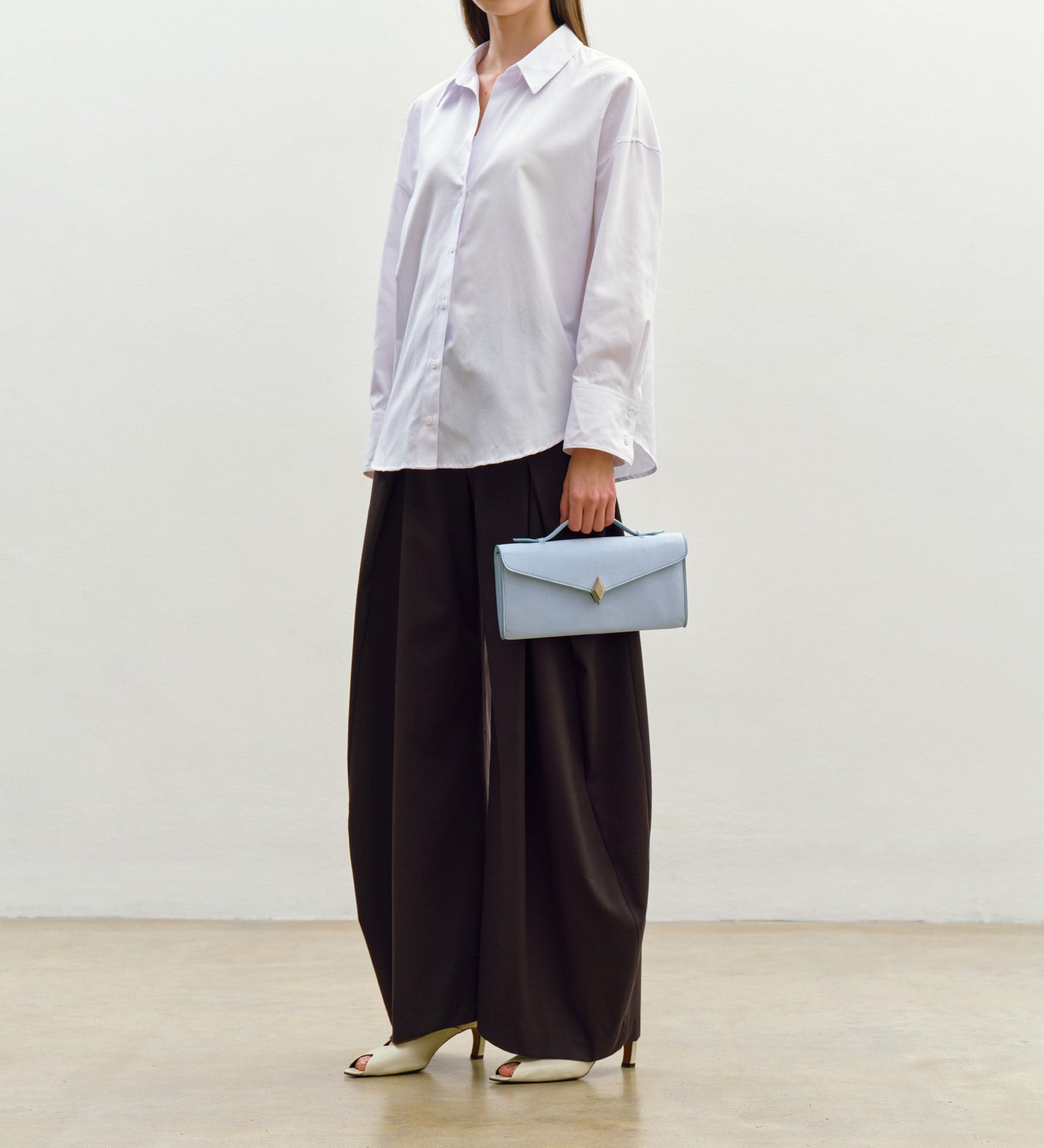 Metier - Edge Clutch Suede Hydra