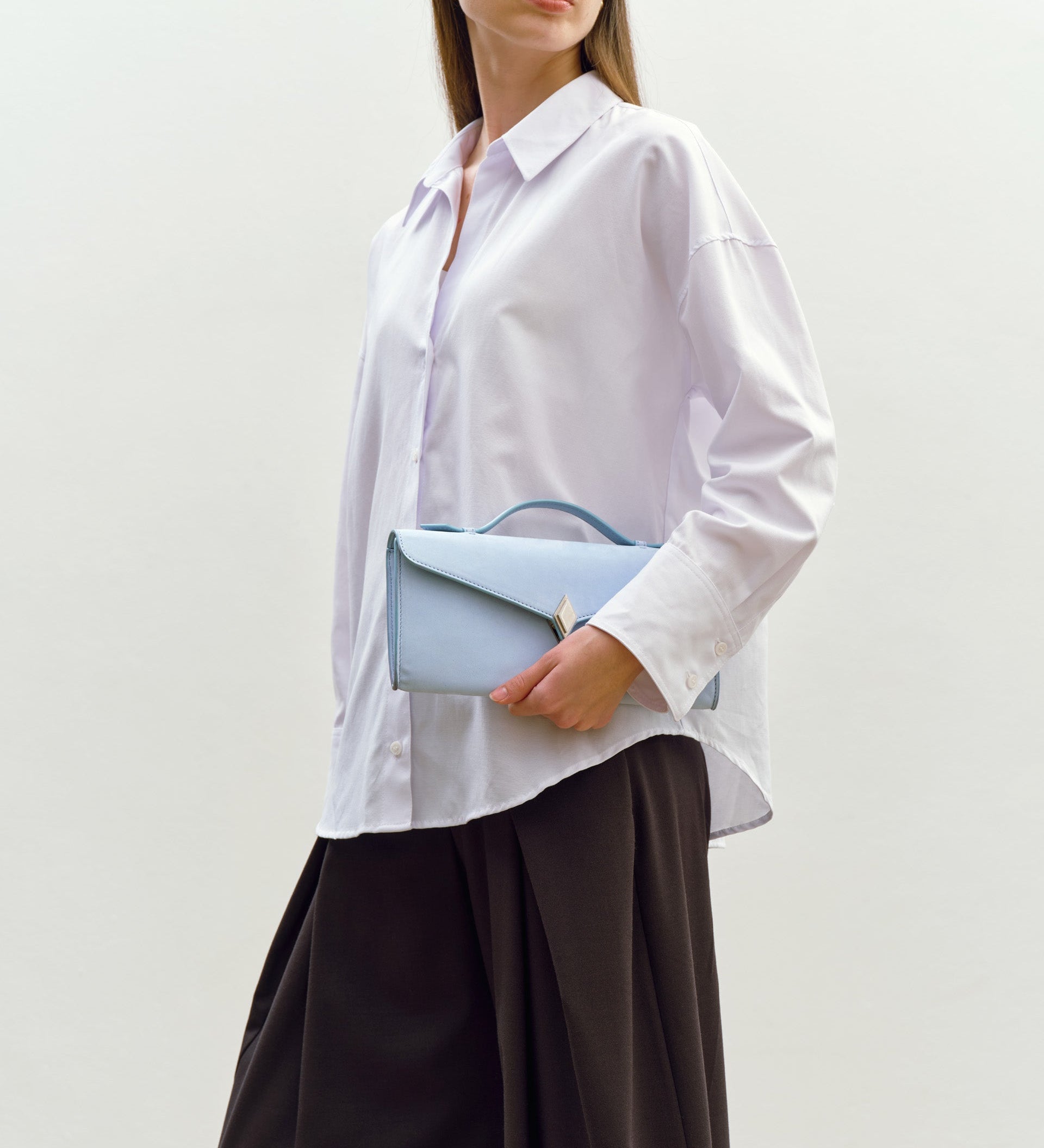 Metier - Edge Clutch Suede Hydra