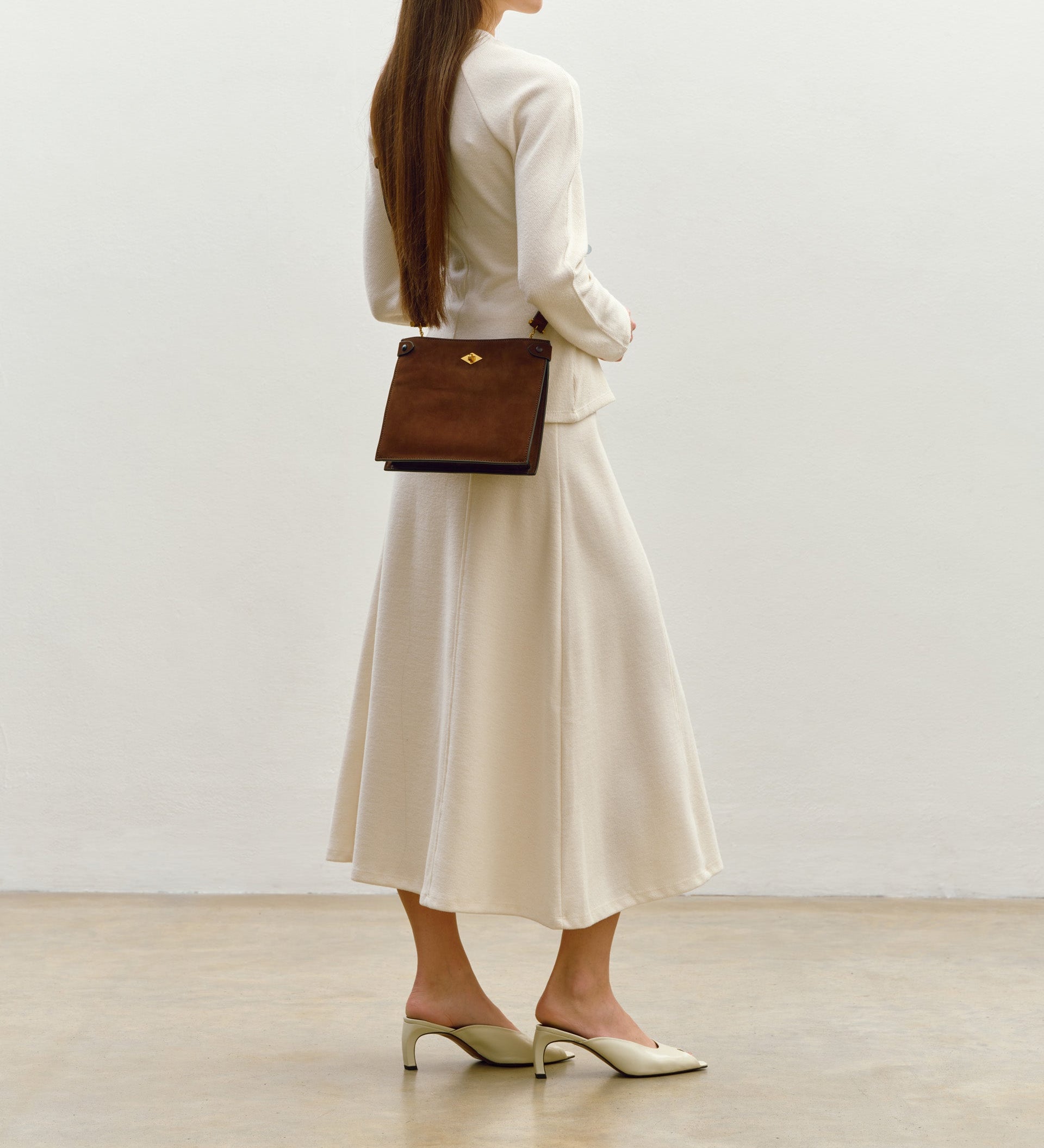 Metier - Stowaway Crossbody Nubuck Chestnut