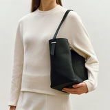 Metier - Tilt 22 Ultralight Calfskin Black