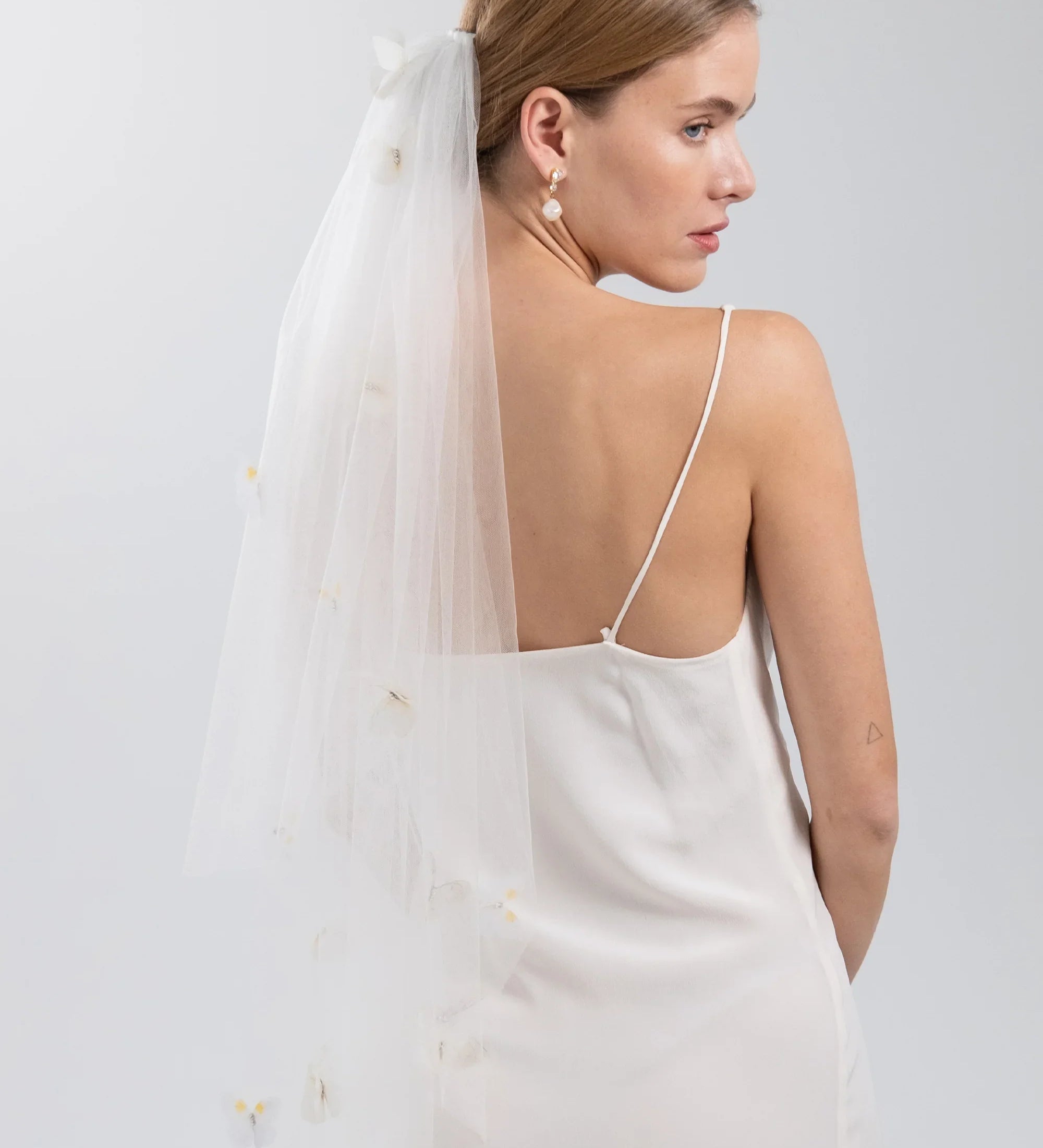Jennifer Behr - Allira Veil