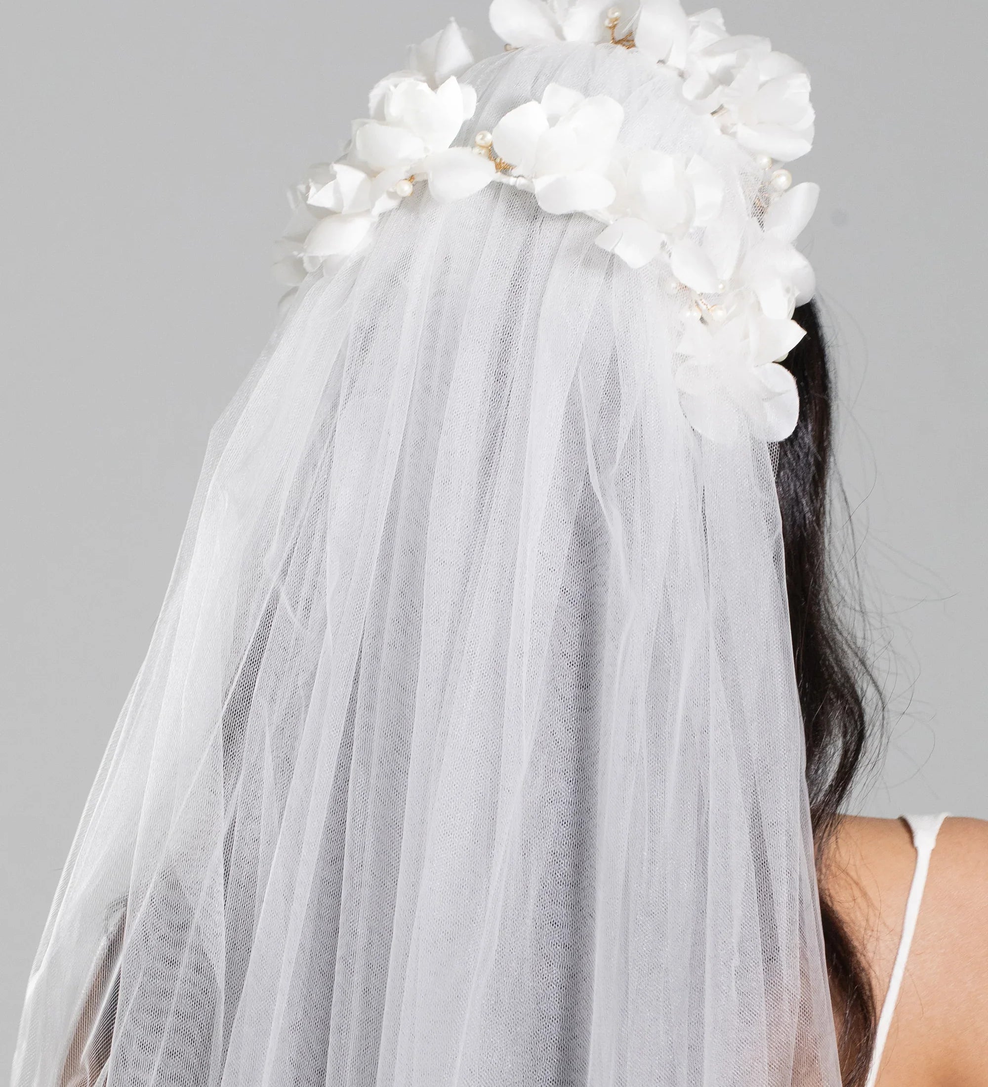 Jennifer Behr - Leyla Juliet Veil