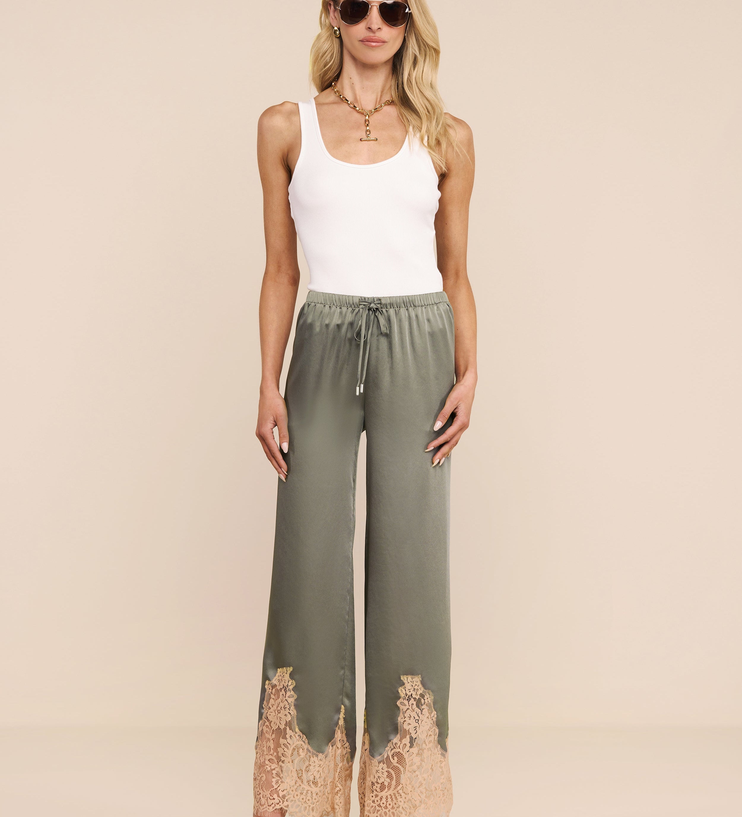L'AGENCE - Mirel Pant