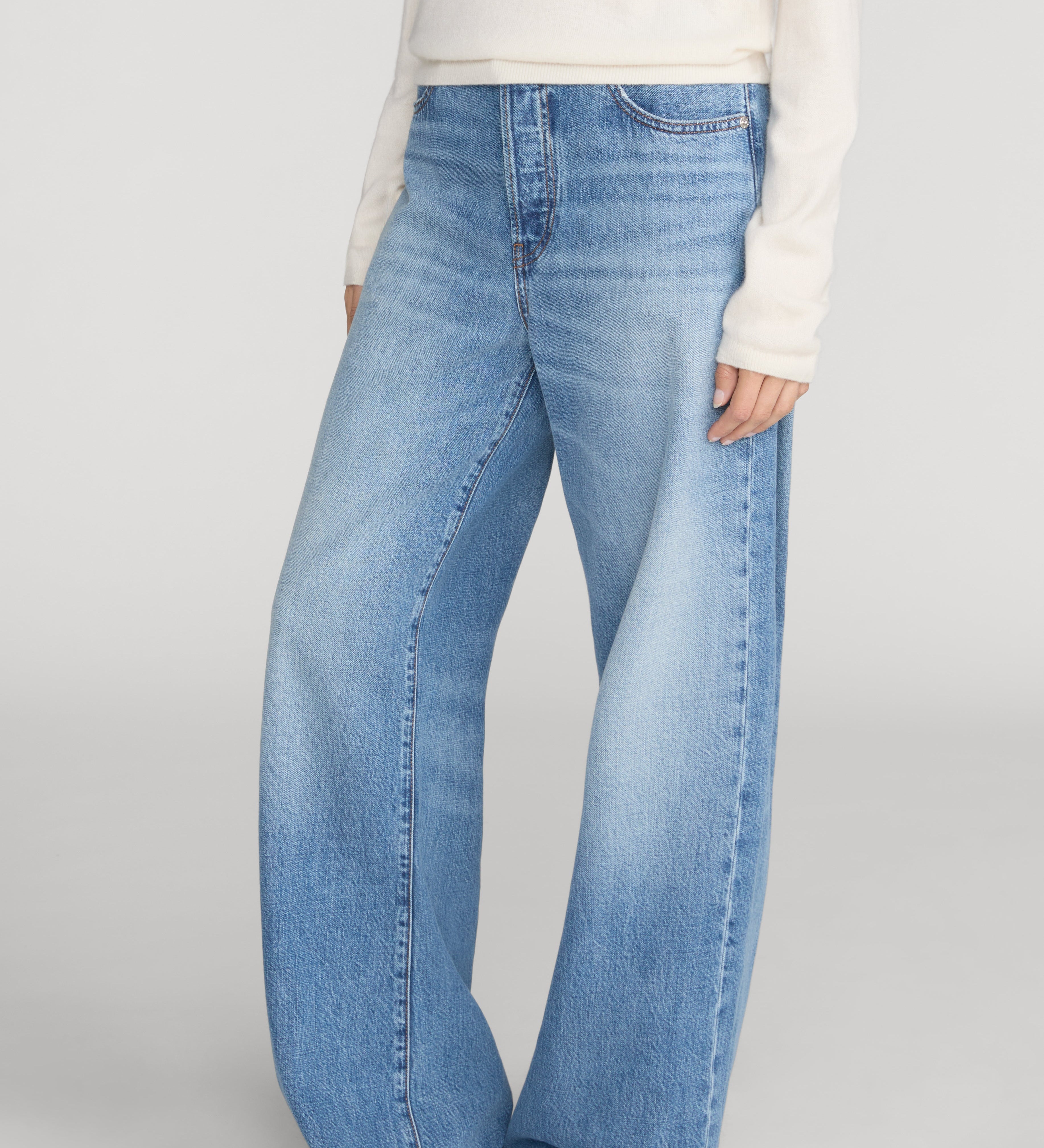 FRAME - The Pixie Off Duty Loose