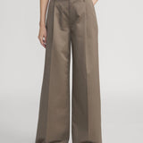 FRAME - The Timeless Chino -- Soft Taupe