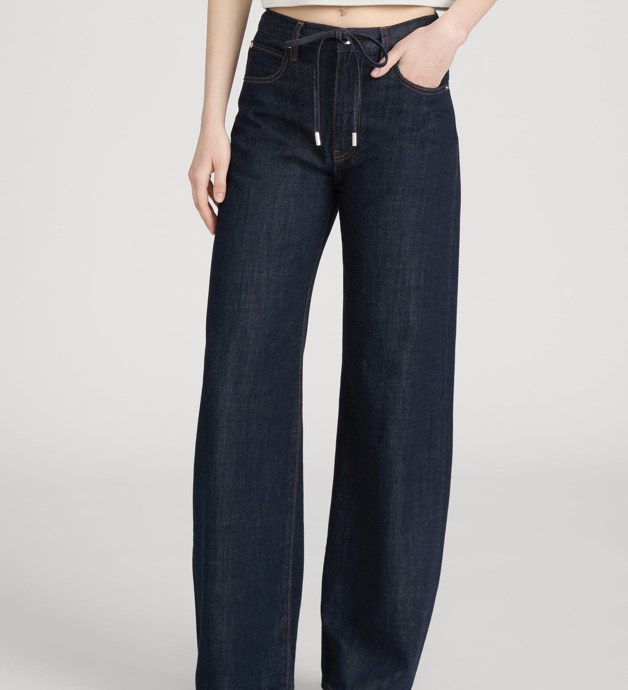 FRAME - The Off Duty Drawstring Bow
