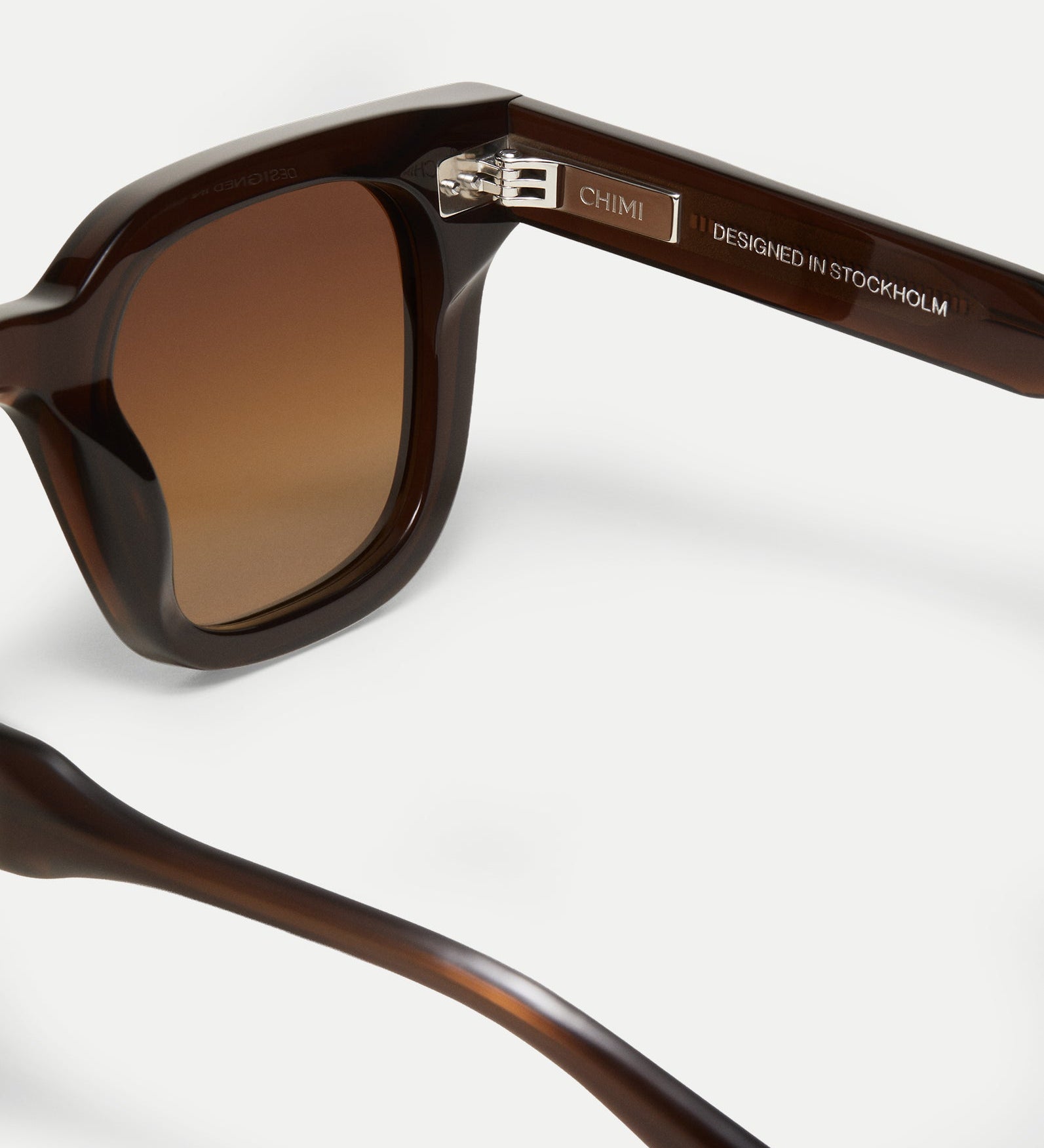 Veronica Beard - 04 Square Sunglasses