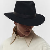 Janessa Leoné - Ross Hat