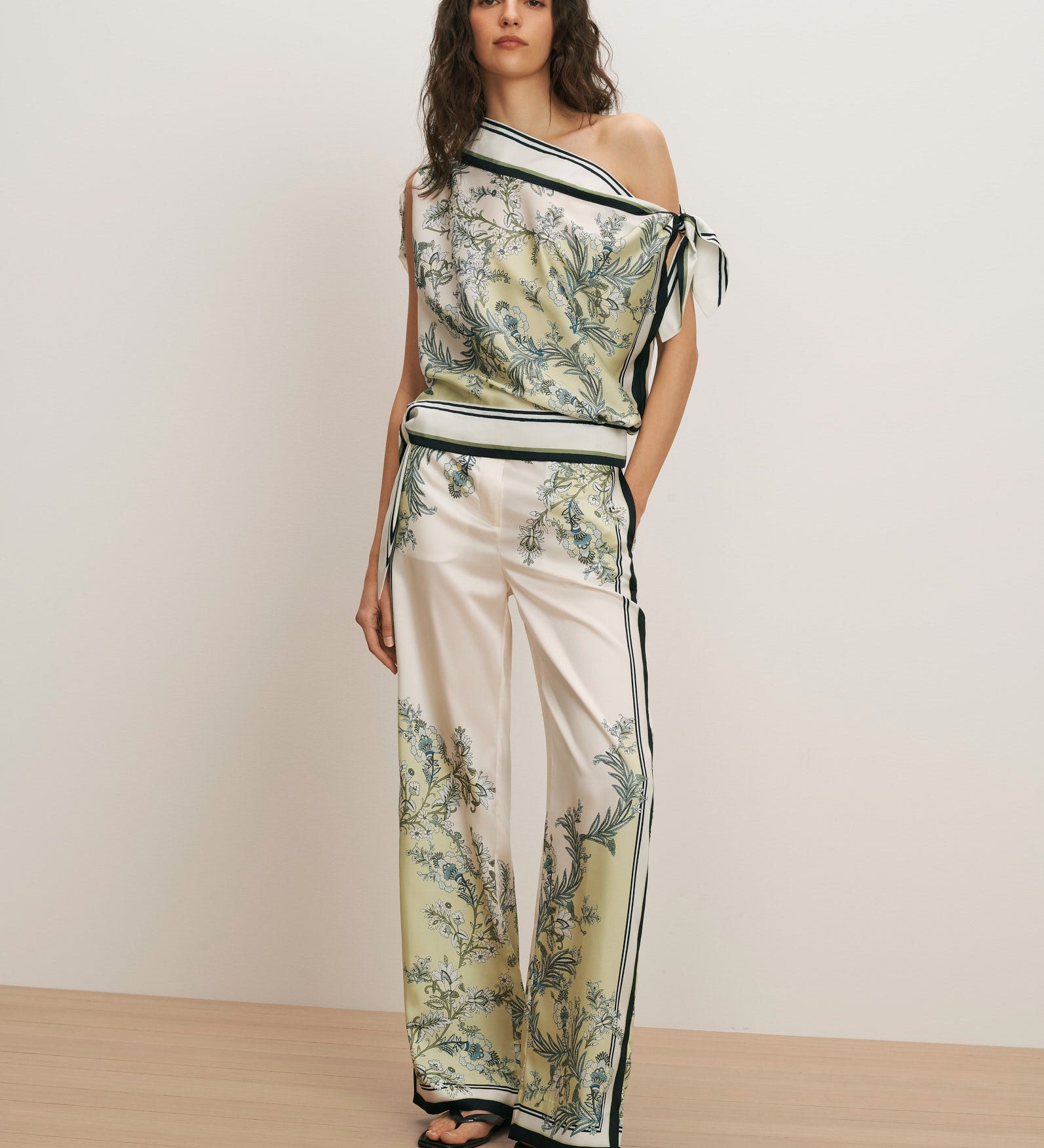 Veronica Beard - Tari One - Shoulder Blouse