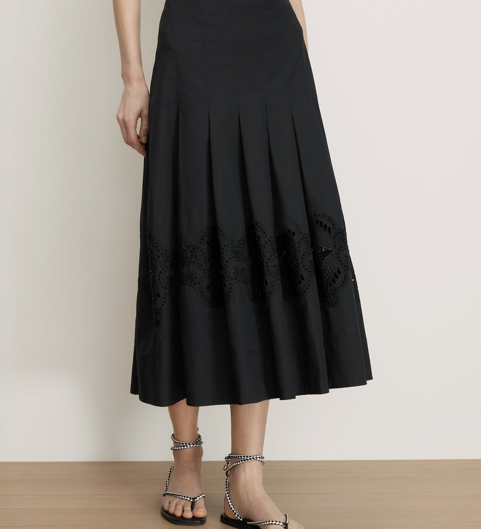 Veronica Beard - Fynnley Embroidered Midi Skirt