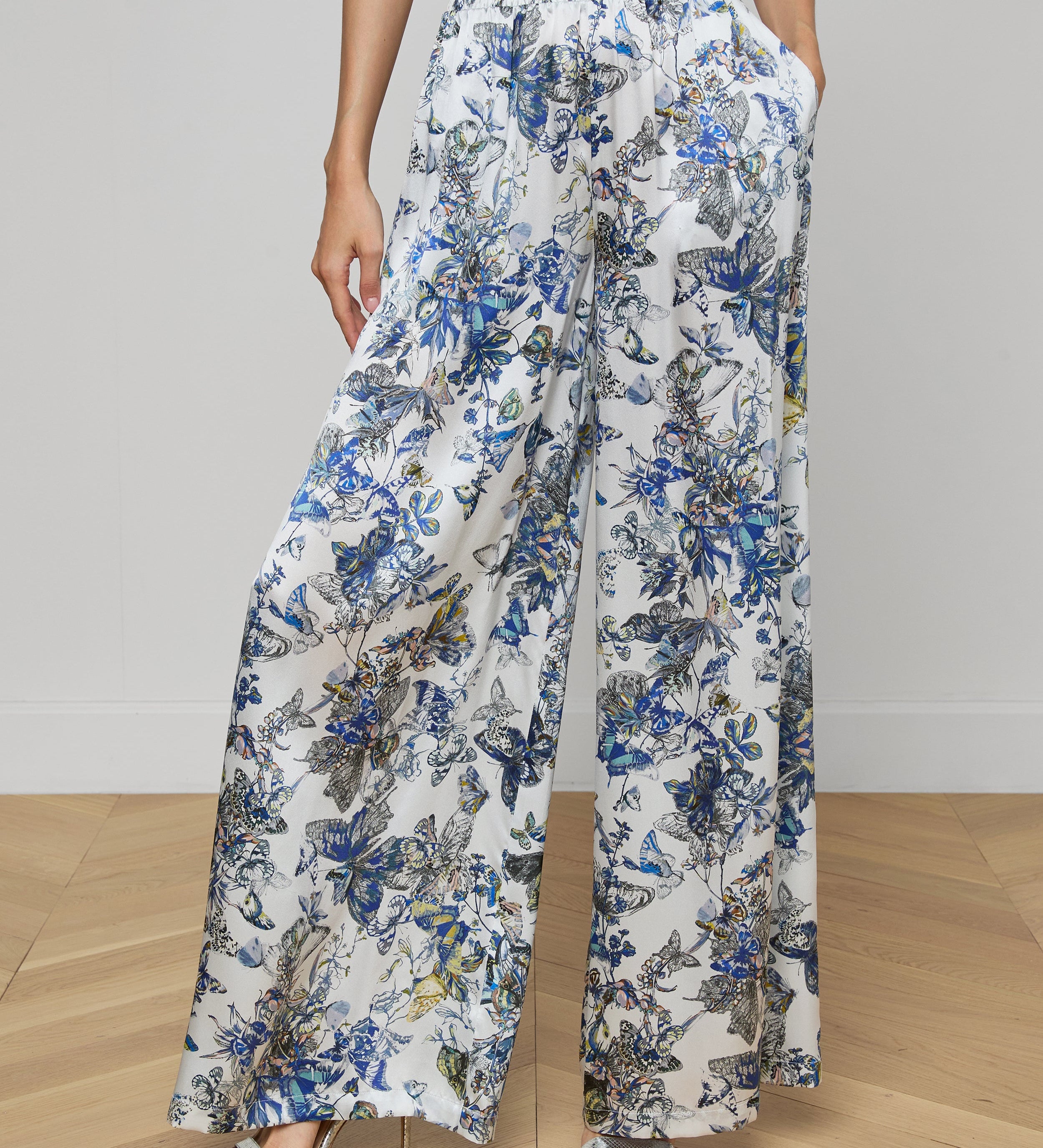 L'AGENCE - Lillian Silk Wide - Leg Pant