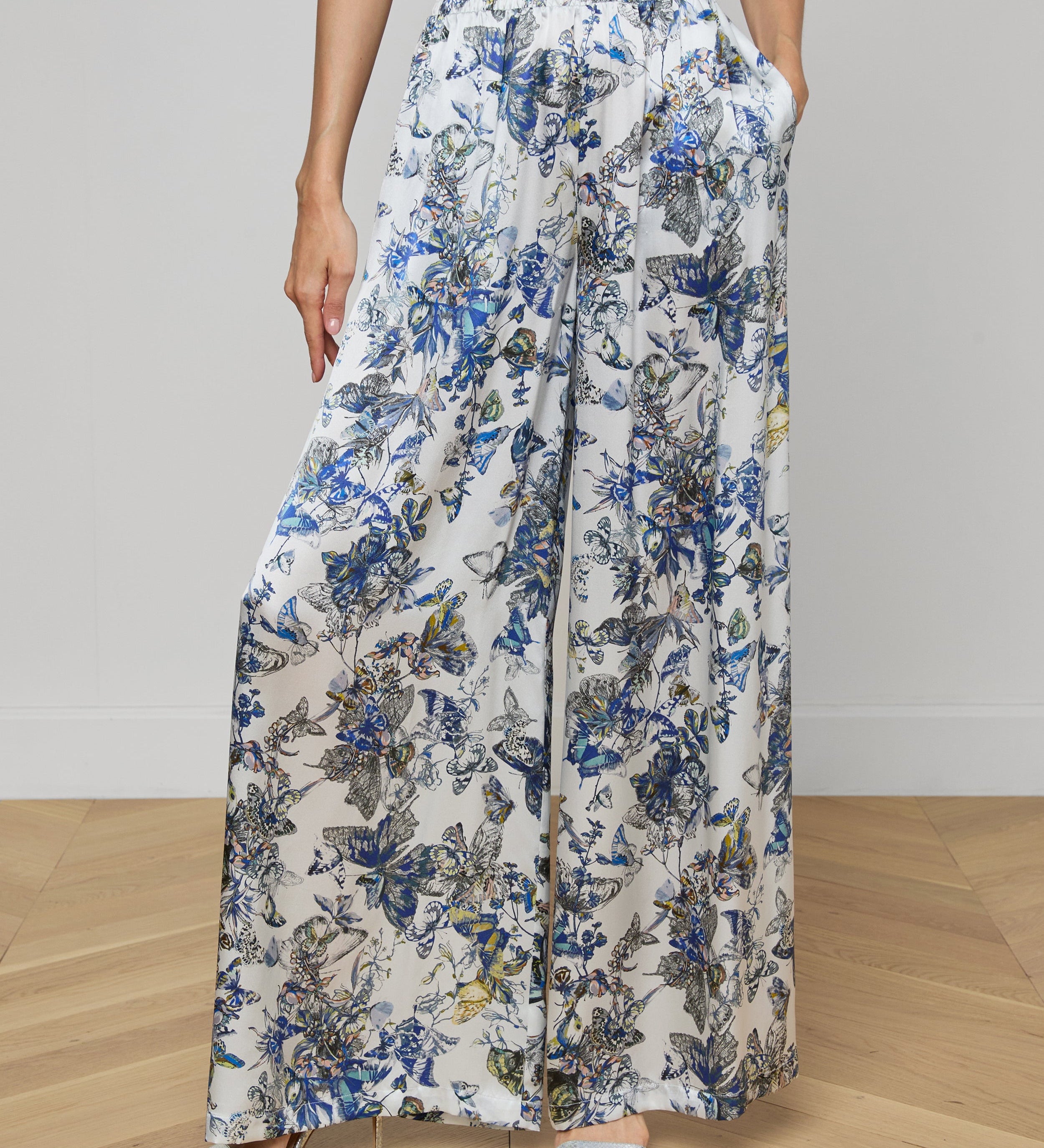 L'AGENCE - Lillian Silk Wide - Leg Pant