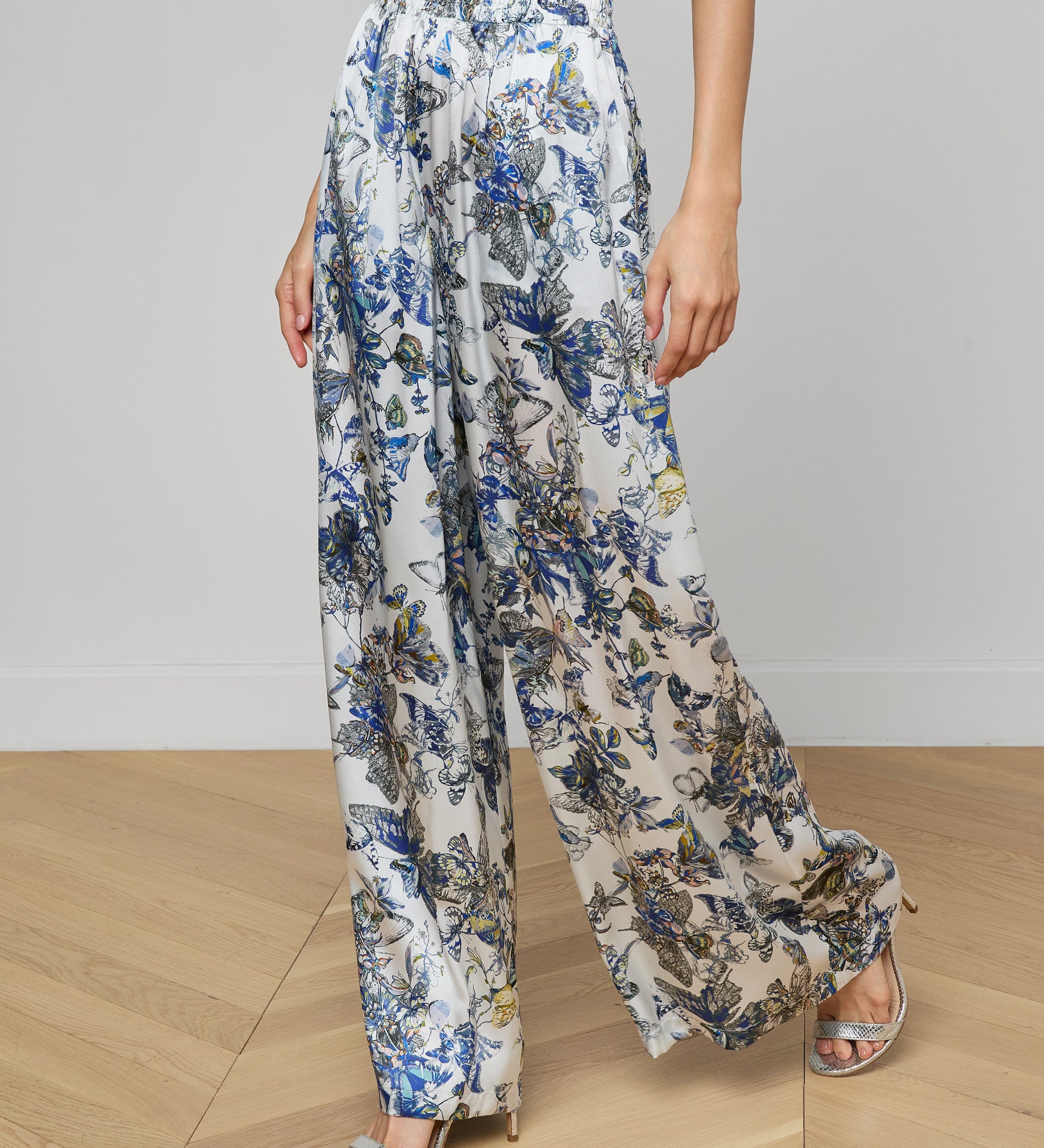 L'AGENCE - Lillian Silk Wide - Leg Pant