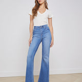 L'AGENCE - Sera Sneaker Flare Jean