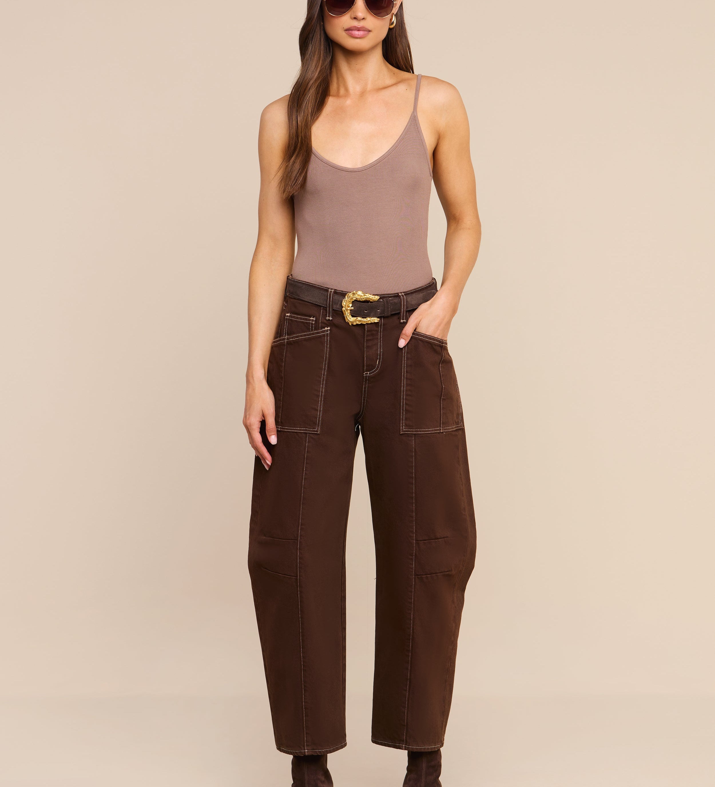 L'AGENCE - Cody Cropped Barrel - Leg Jean