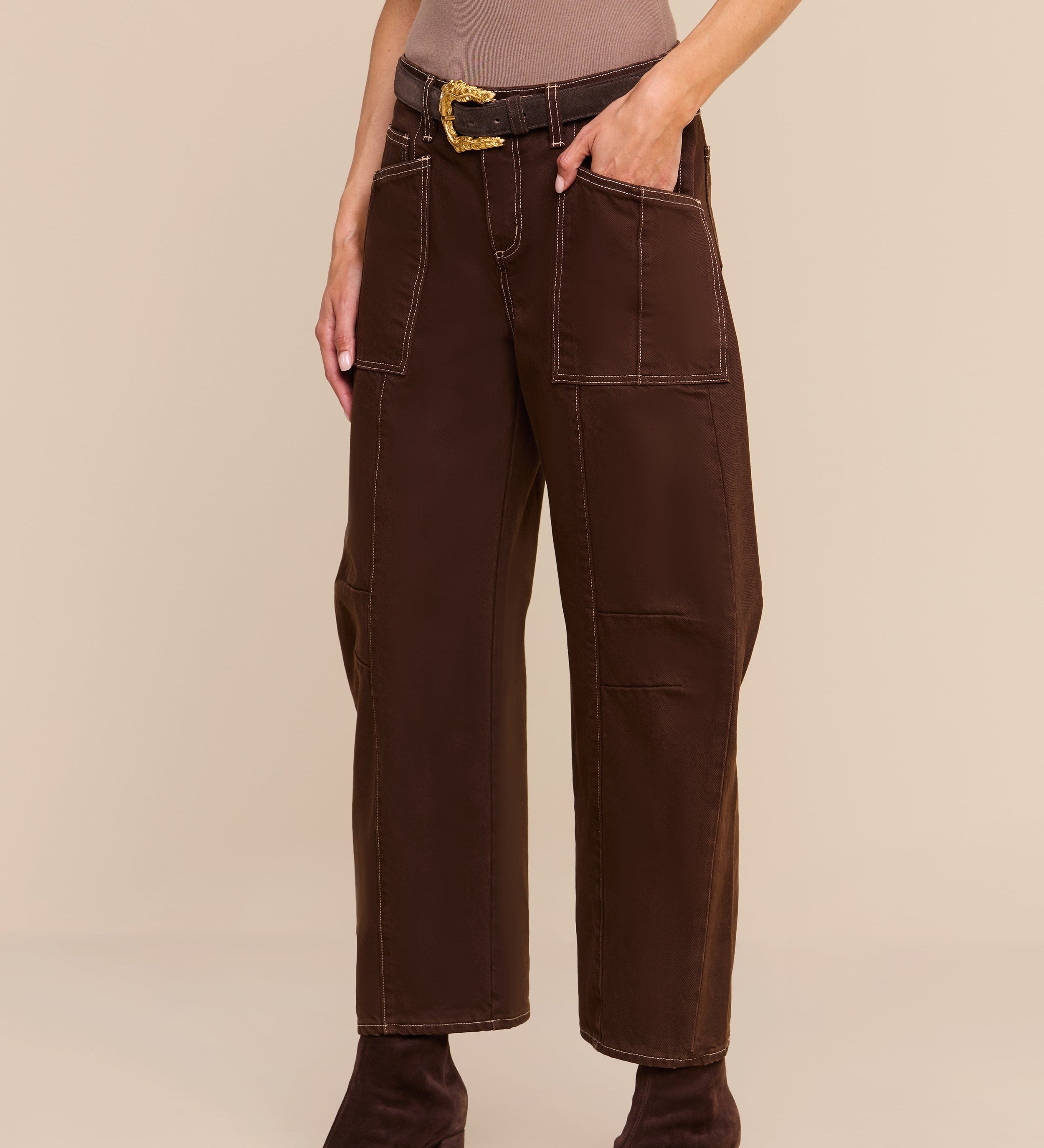 L'AGENCE - Cody Cropped Barrel - Leg Jean