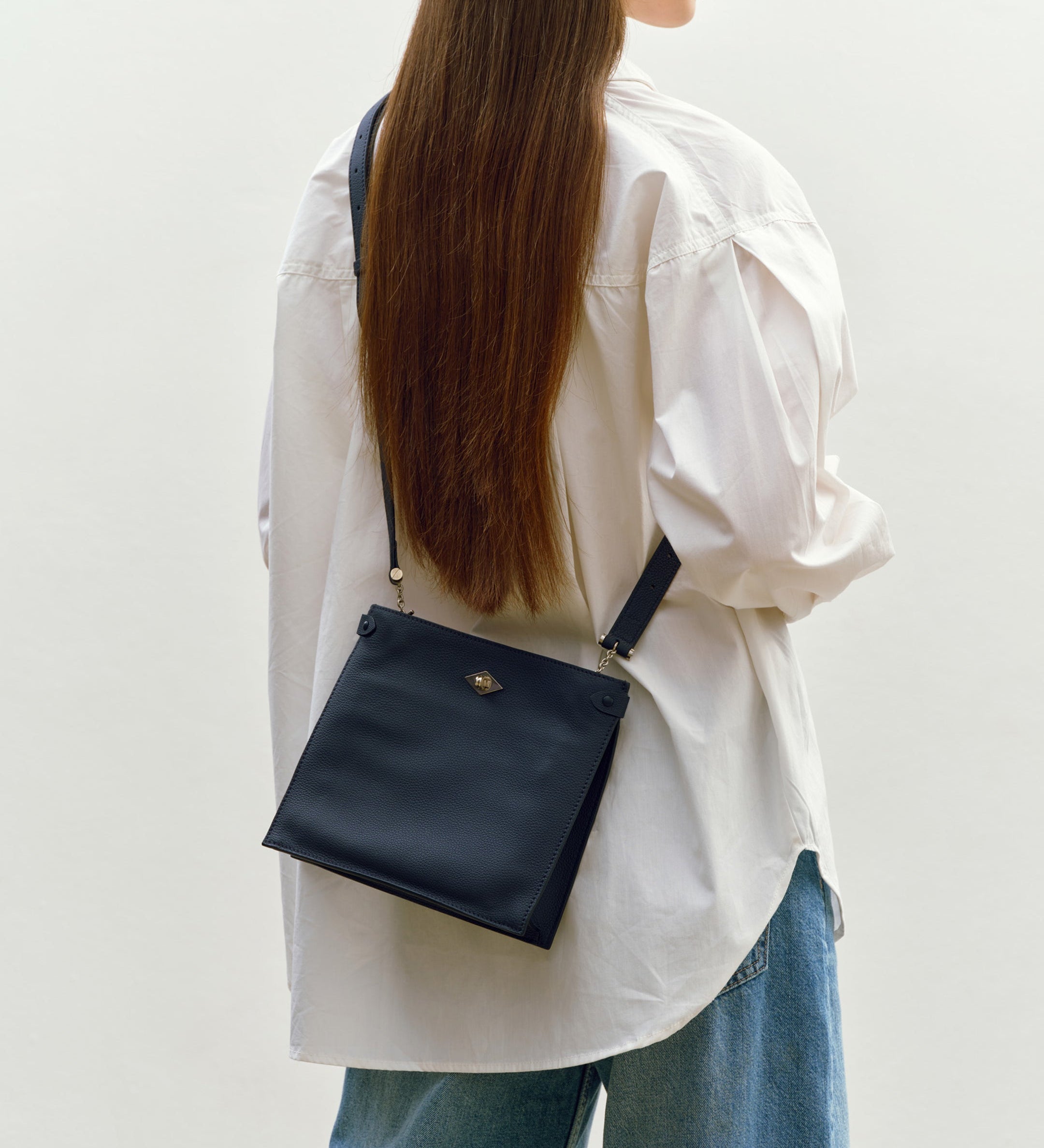 Metier - Stowaway Crossbody Soft Grain Leather Midnight