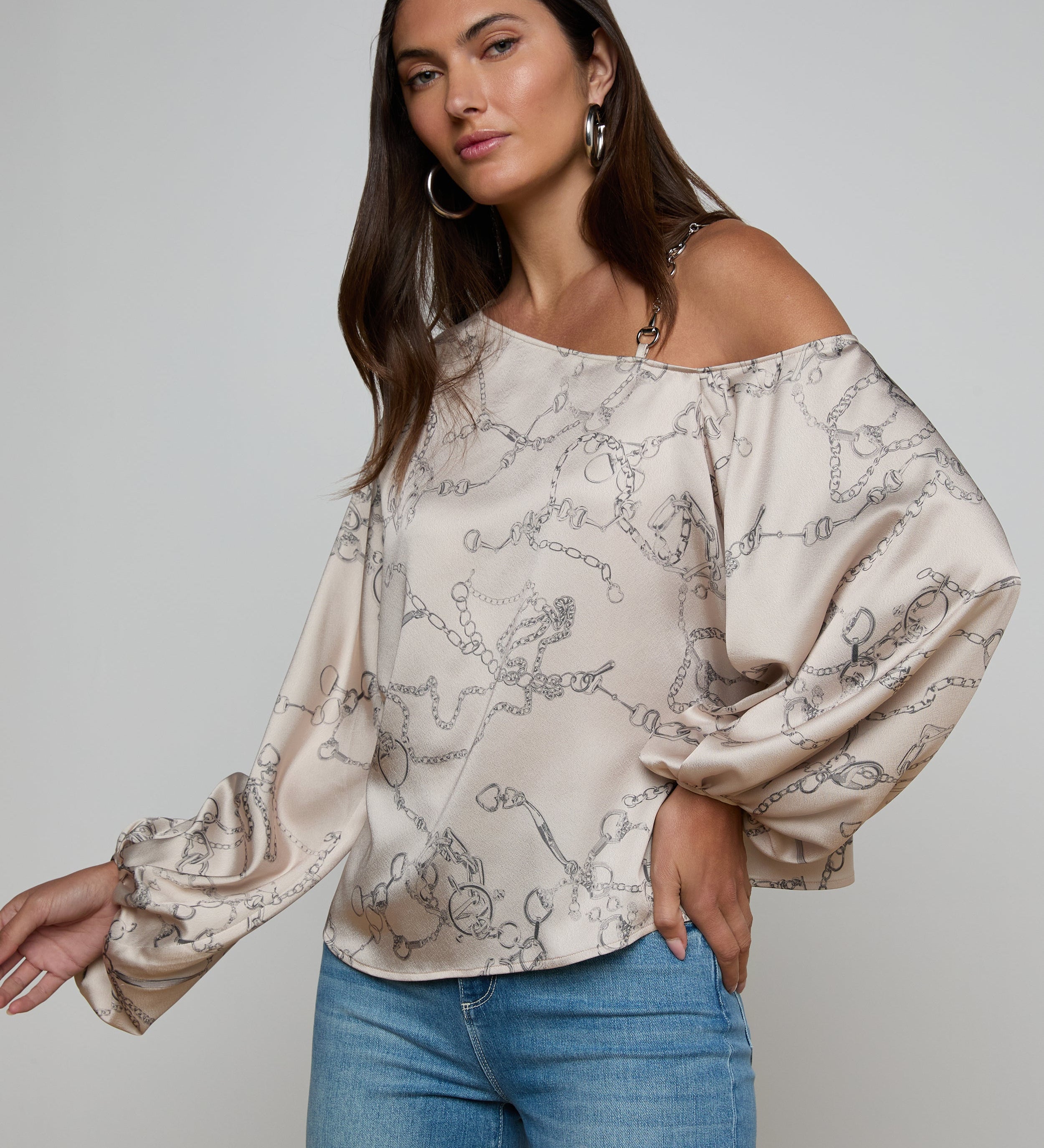 L'AGENCE - Asami Chain One - Shoulder Blouse