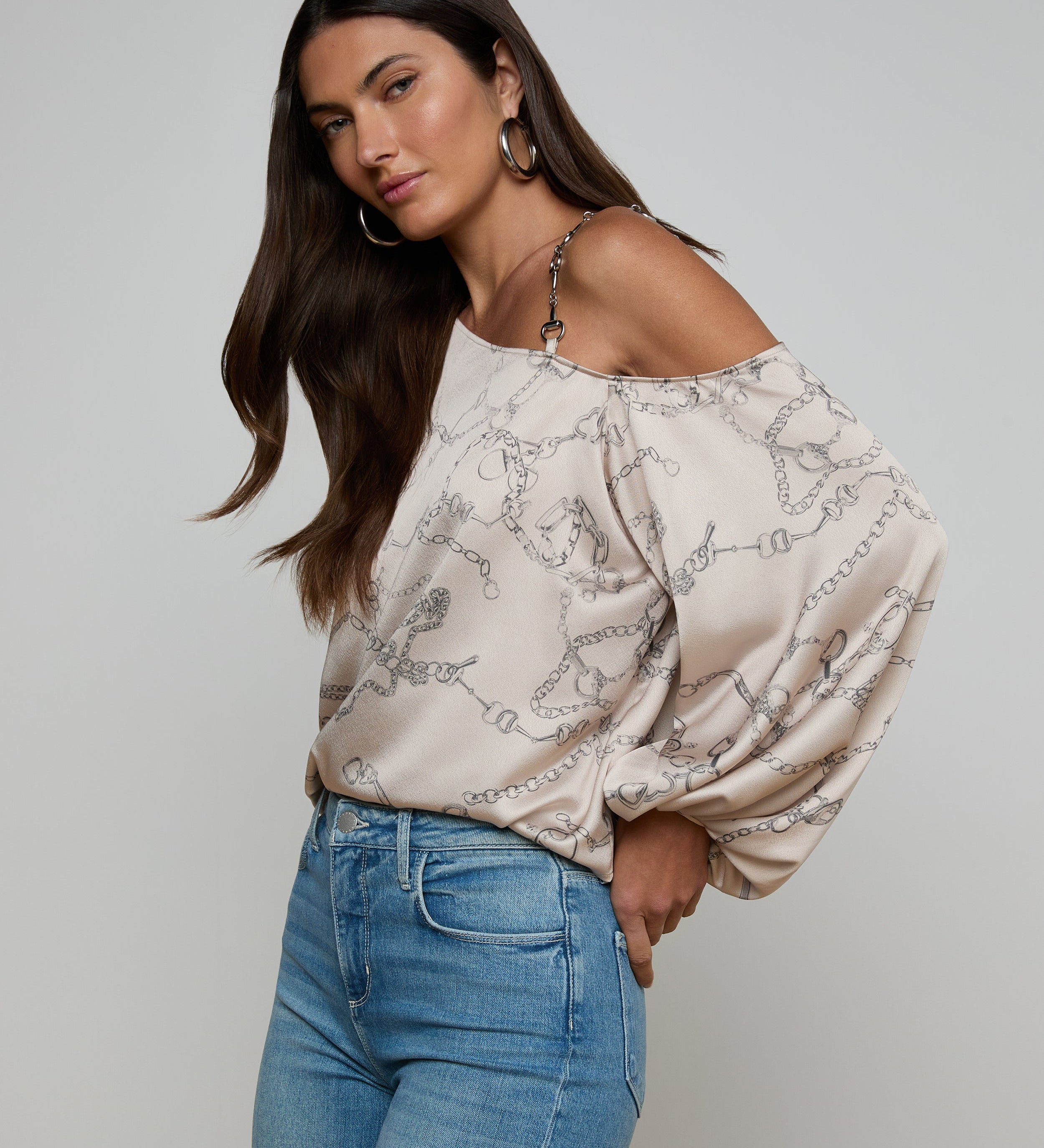 L'AGENCE - Asami Chain One - Shoulder Blouse