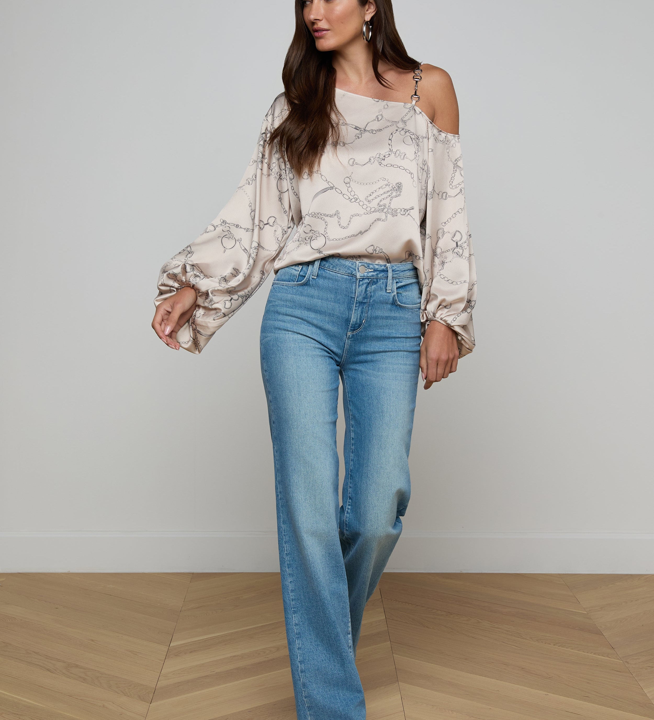 L'AGENCE - Asami Chain One - Shoulder Blouse