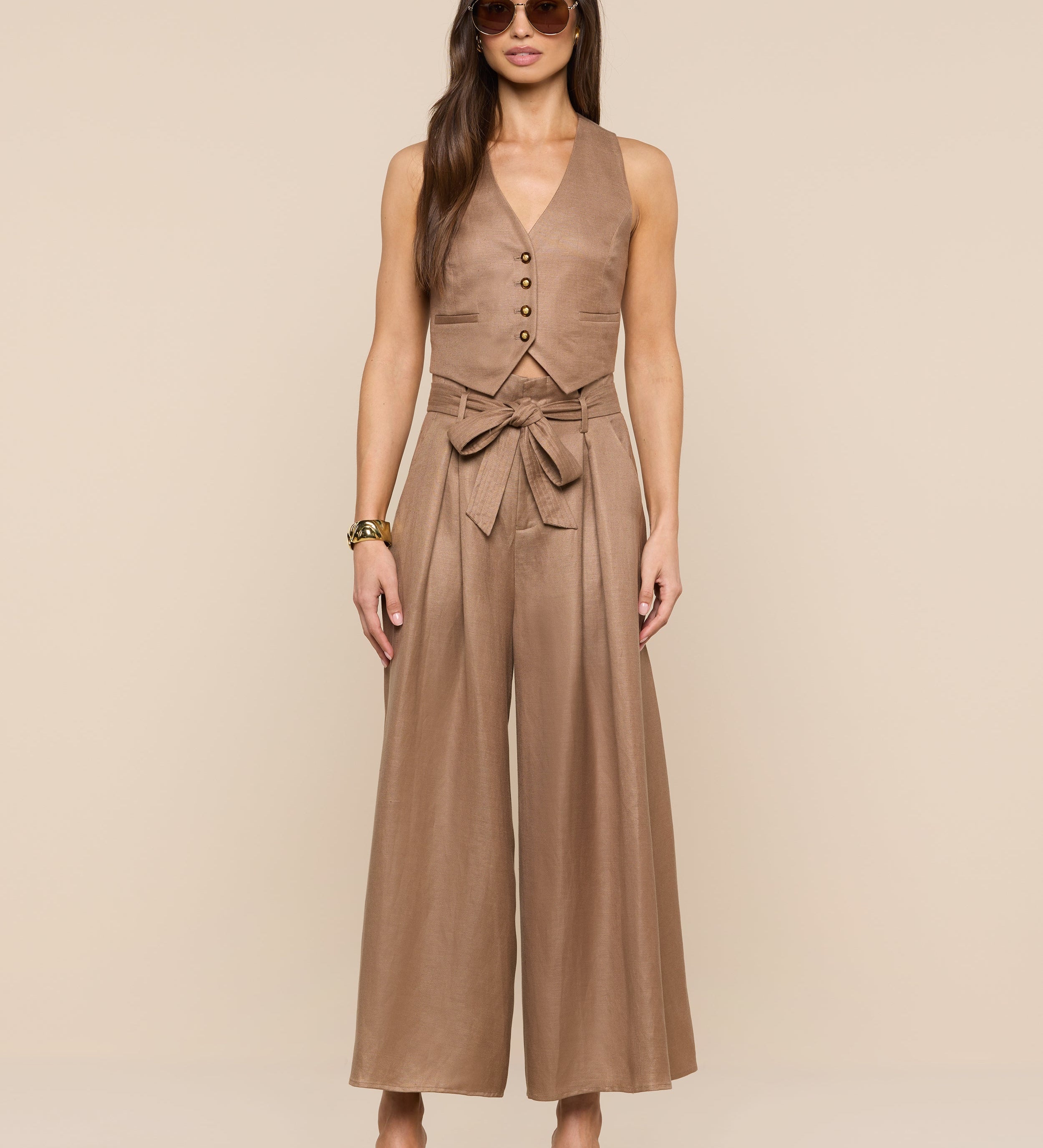 L'AGENCE - Jianna Vest