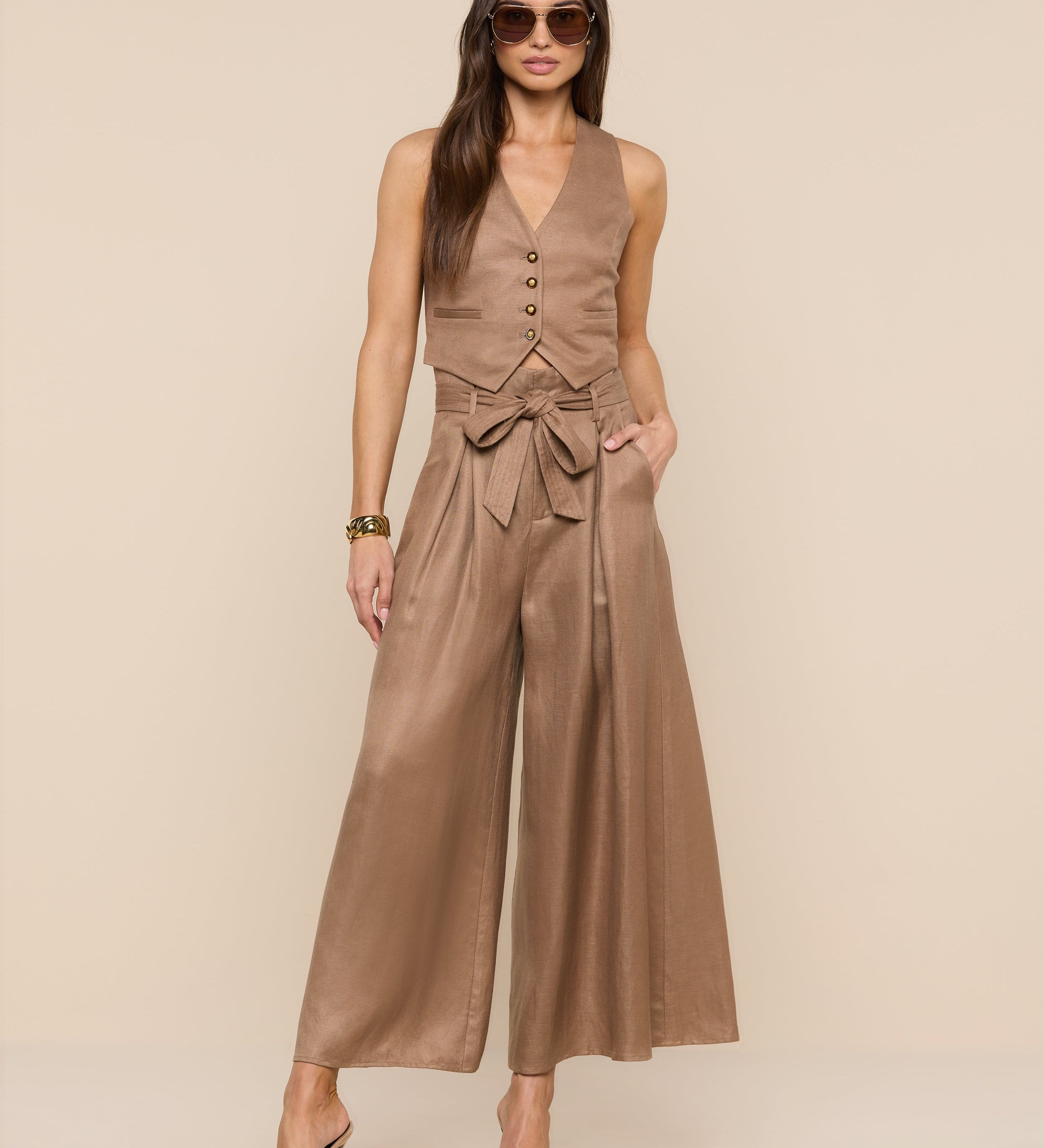 L'AGENCE - Jianna Vest
