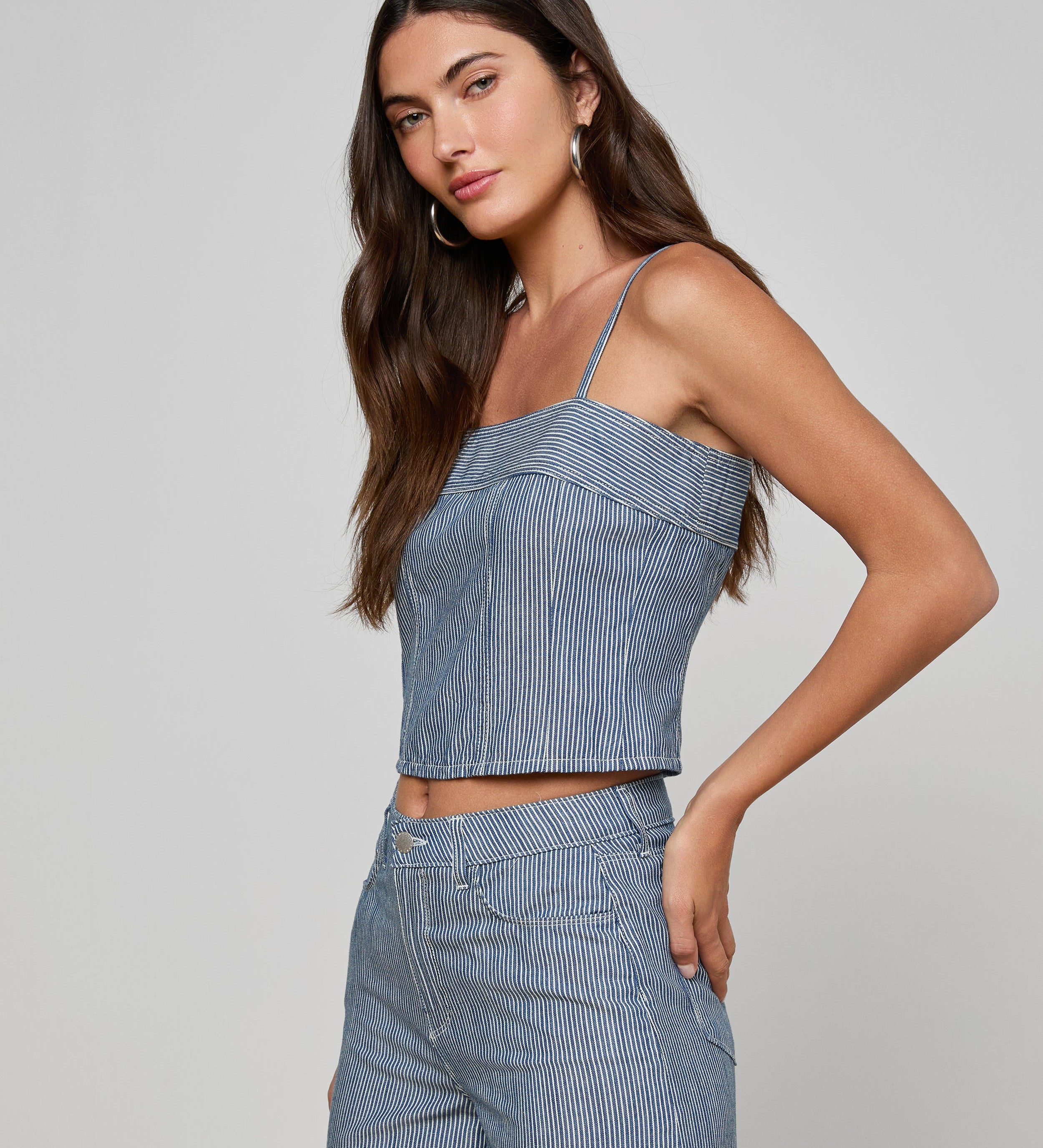 L'AGENCE - Arlin Tank