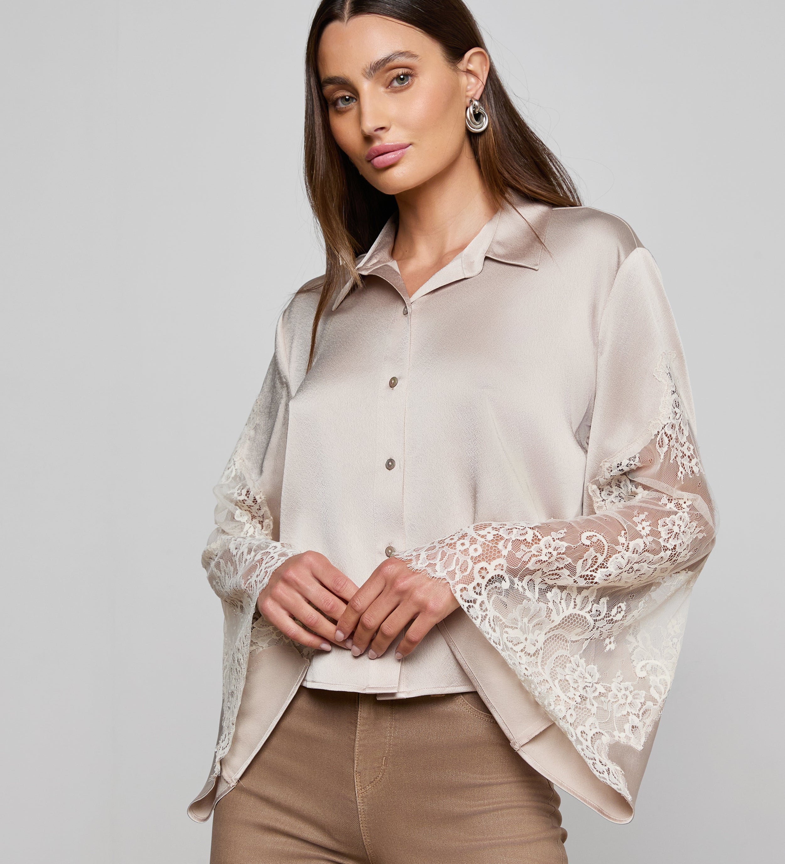 L'AGENCE - Capri Lace Sleeve Blouse
