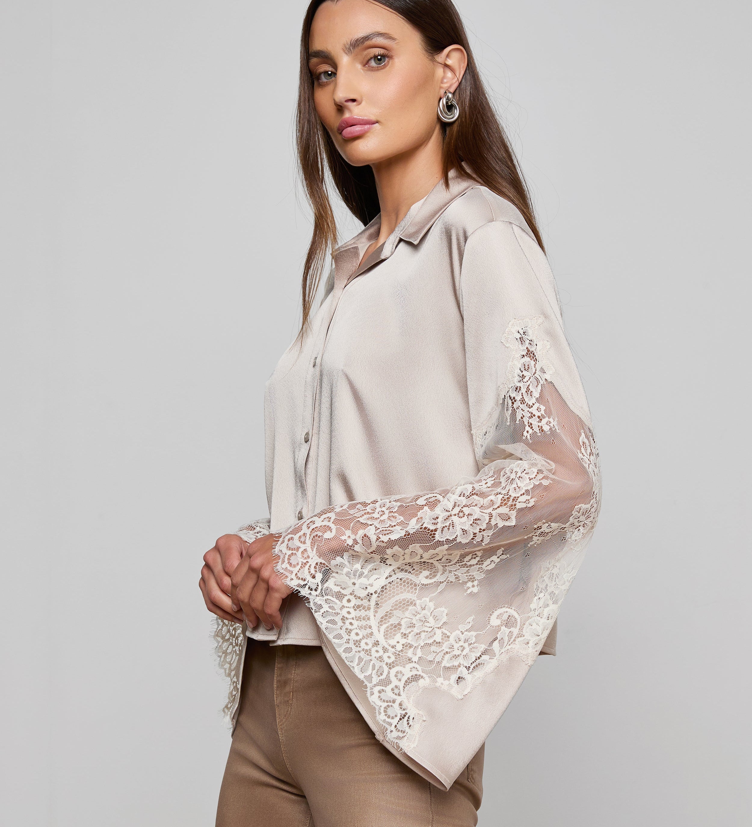 L'AGENCE - Capri Lace Sleeve Blouse