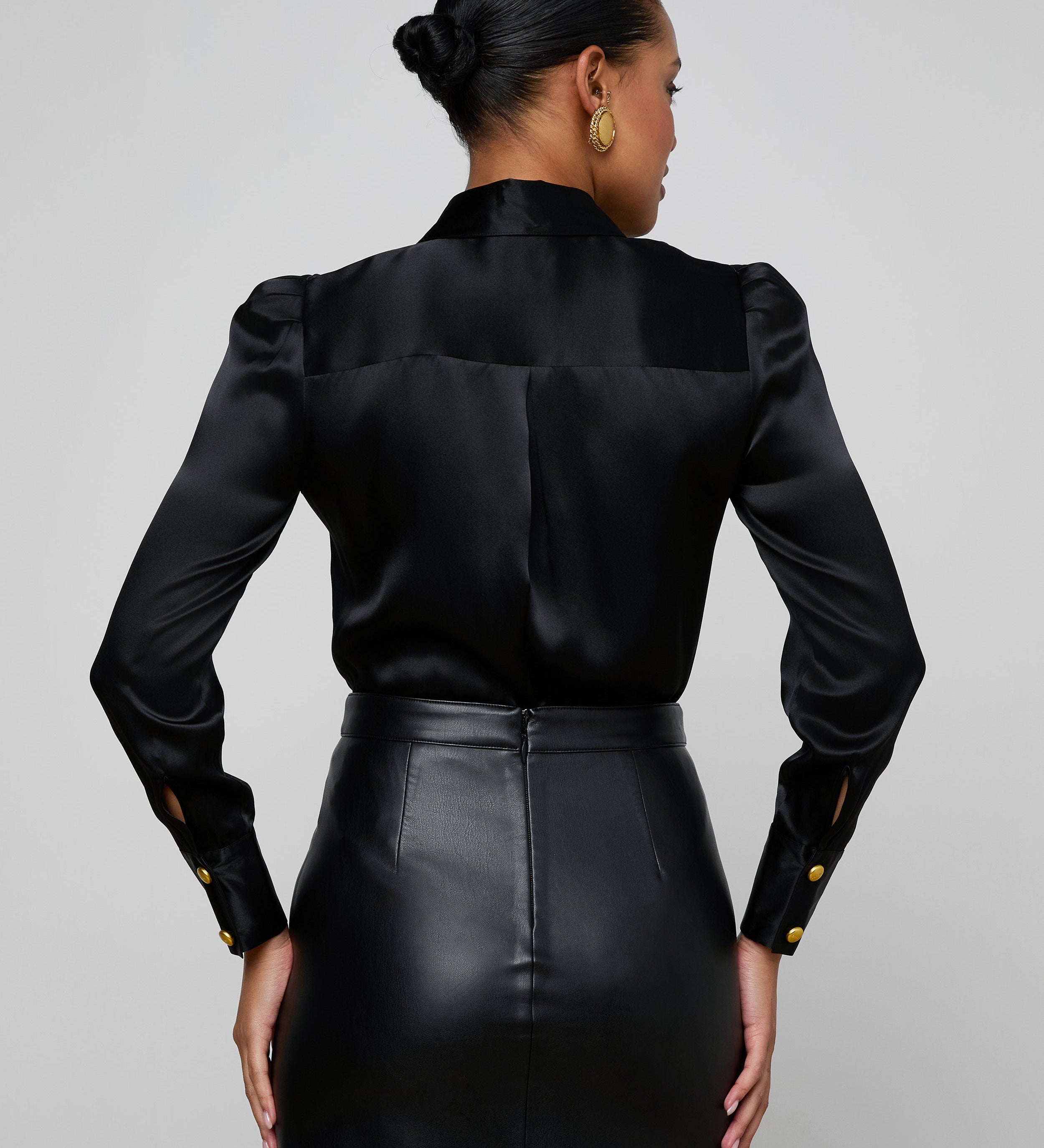 L'AGENCE - Honey Silk Blouse