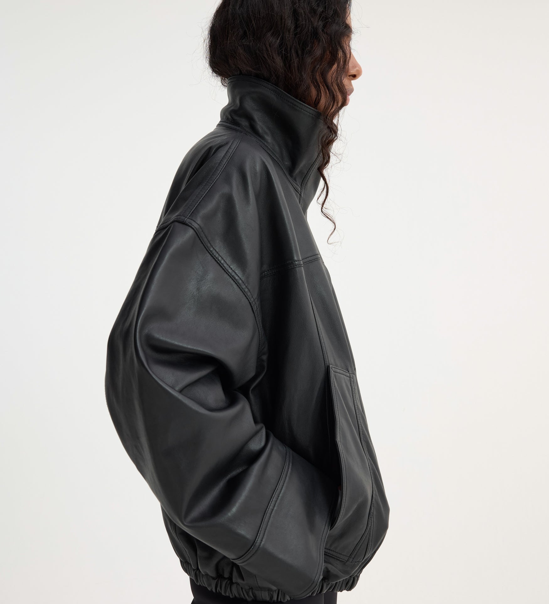 ROHE - Reinvented leather jacket | black