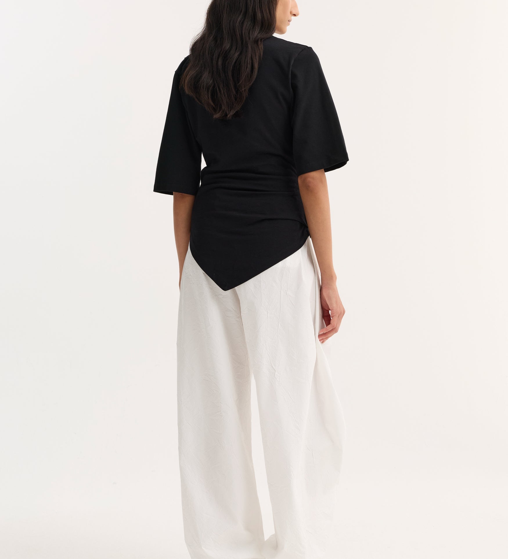 ROHE - Reinvented twisted t - shirt | black