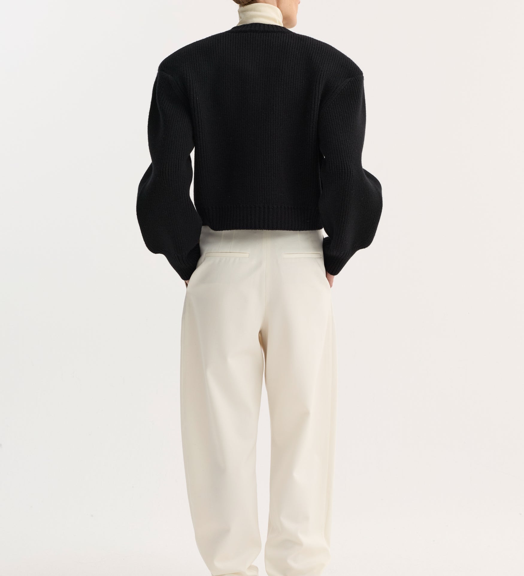 ROHE - Statement shoulder cardigan | black