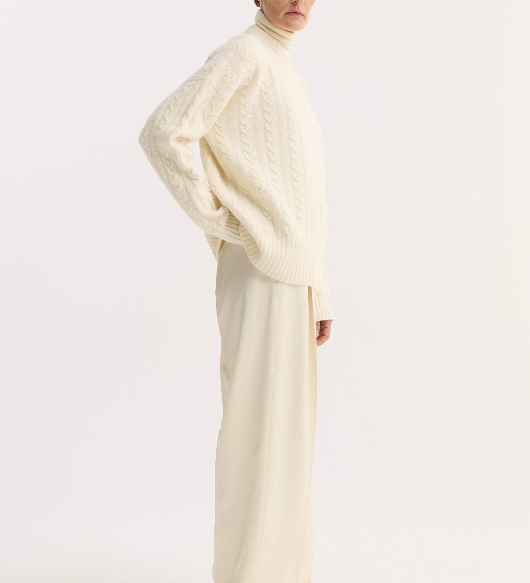 ROHE - Relaxed drawstring satin trousers | cream