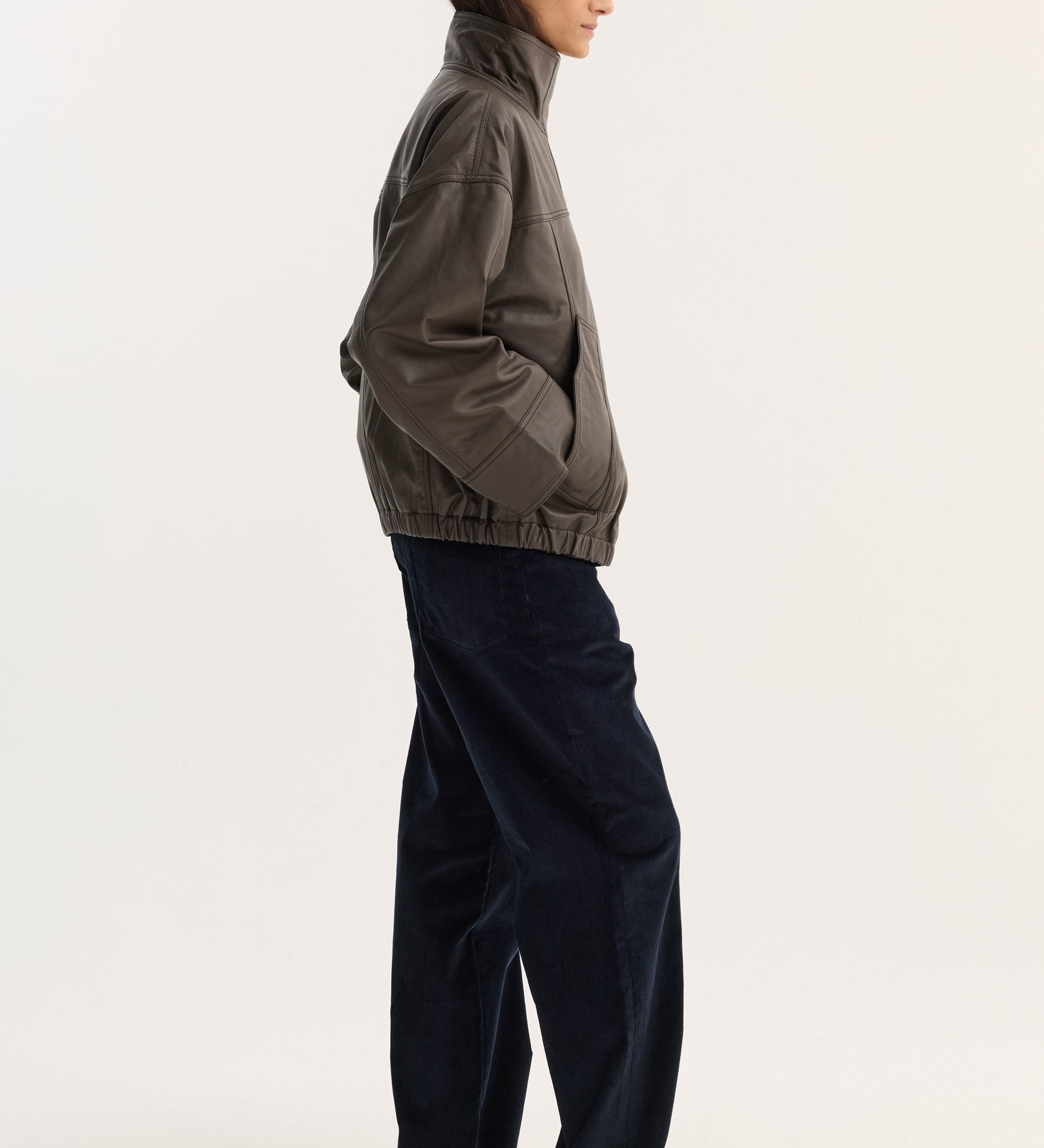 ROHE - Reinvented leather jacket | earth
