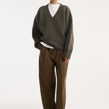 ROHE - Sculptural compact v-neck | forest melange