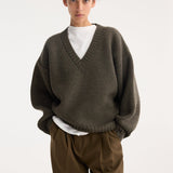 ROHE - Sculptural compact v-neck | forest melange