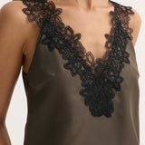 ROHE - V-neck silk lace top | earth
