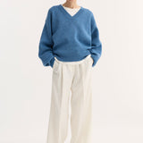 ROHE - V-neck knitted jumper | denim blue melange